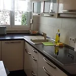 Viktoria Apartment *